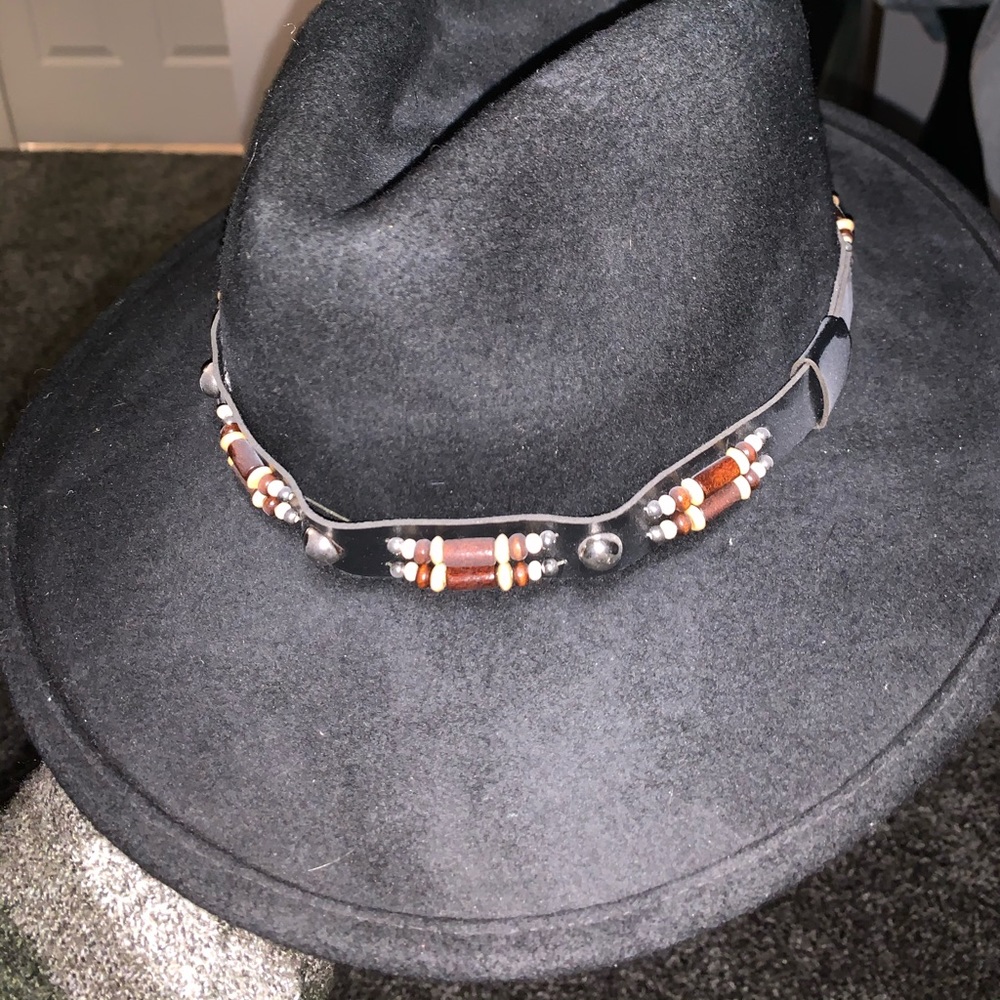 100% wool hat. Amazing detail